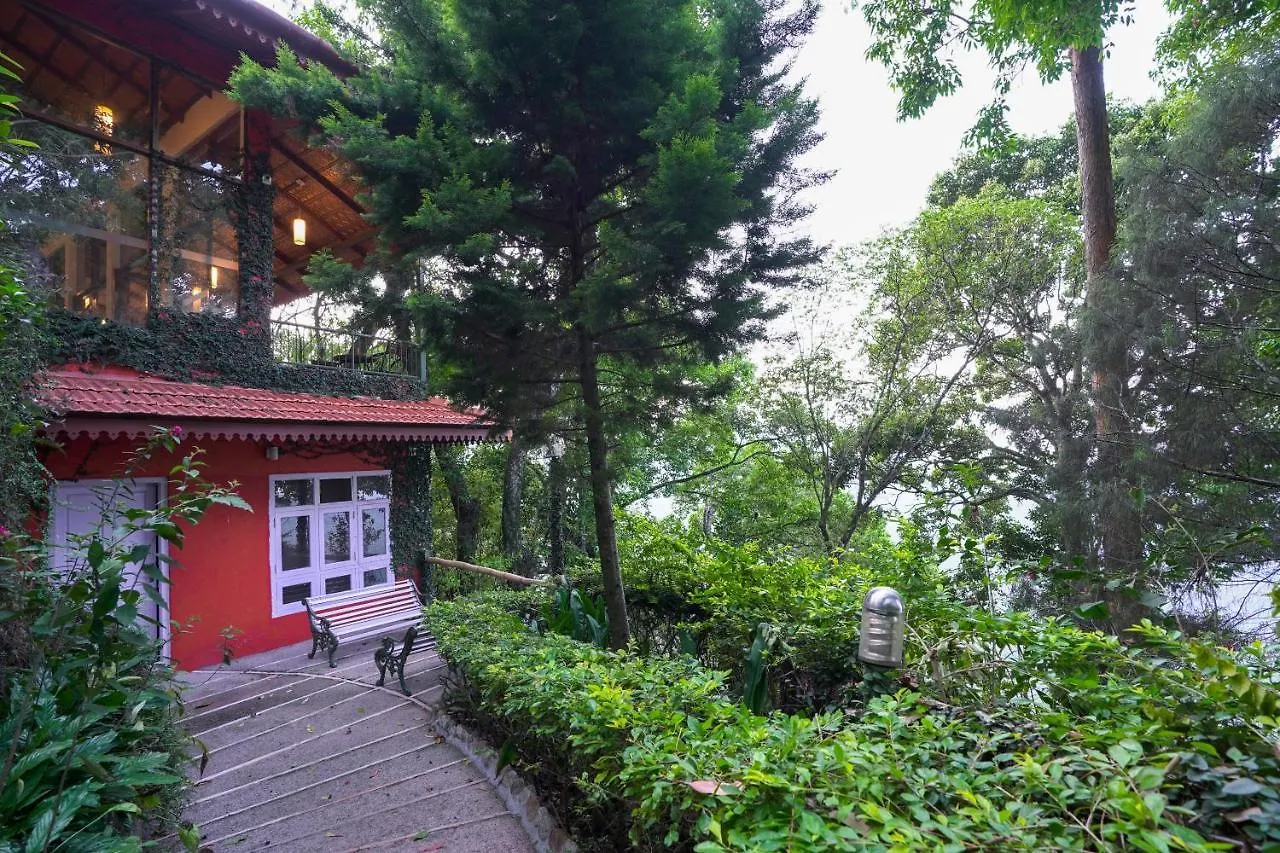 **** Üdülőközpont Tea Valley Resort, Munnar India